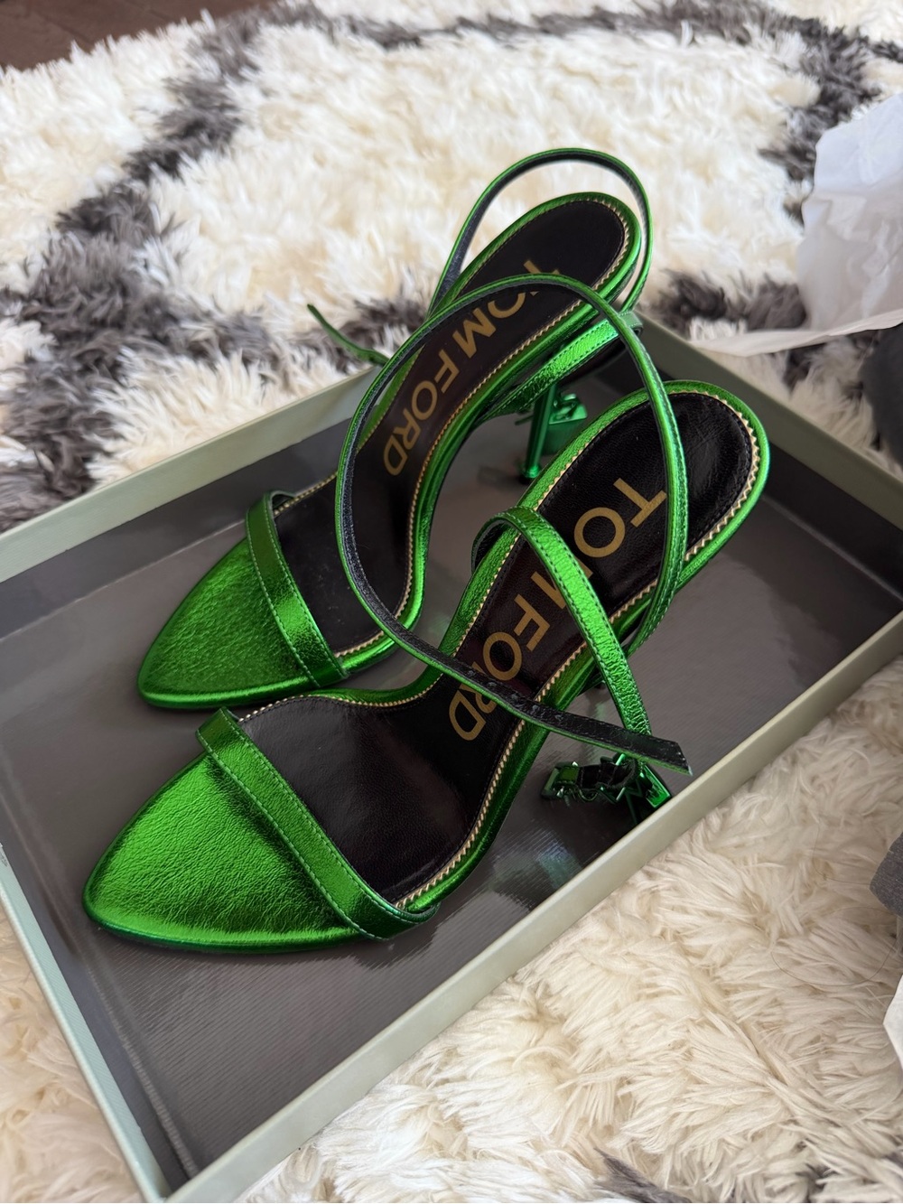Tom Ford Metallic Emerald Green Ankle-Tie Stiletto Sandals - Picture 2 of 10